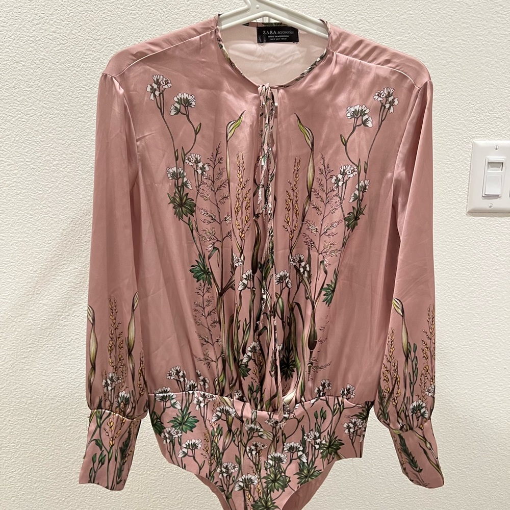 Zara flower print bodysuit XS/S